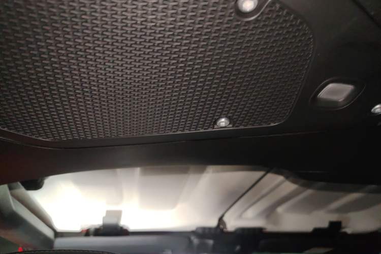 Used Jeep Wrangler 2024 2.0T Sahara Four-Door Edition Headliner