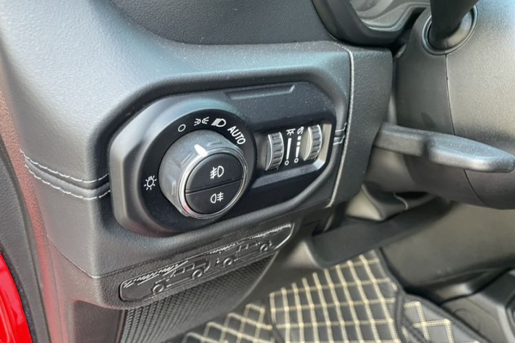 Used Jeep Wrangler 2024 2.0T Sahara Four-Door Edition Interior 1