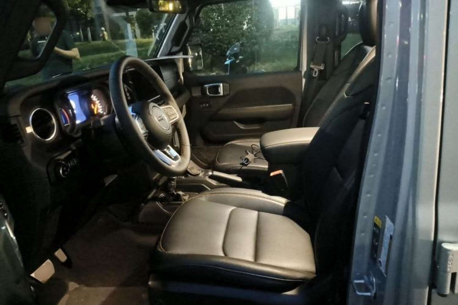 Used Jeep Wrangler 2024 2.0T Sahara Four-Door Edition Left Front Seat