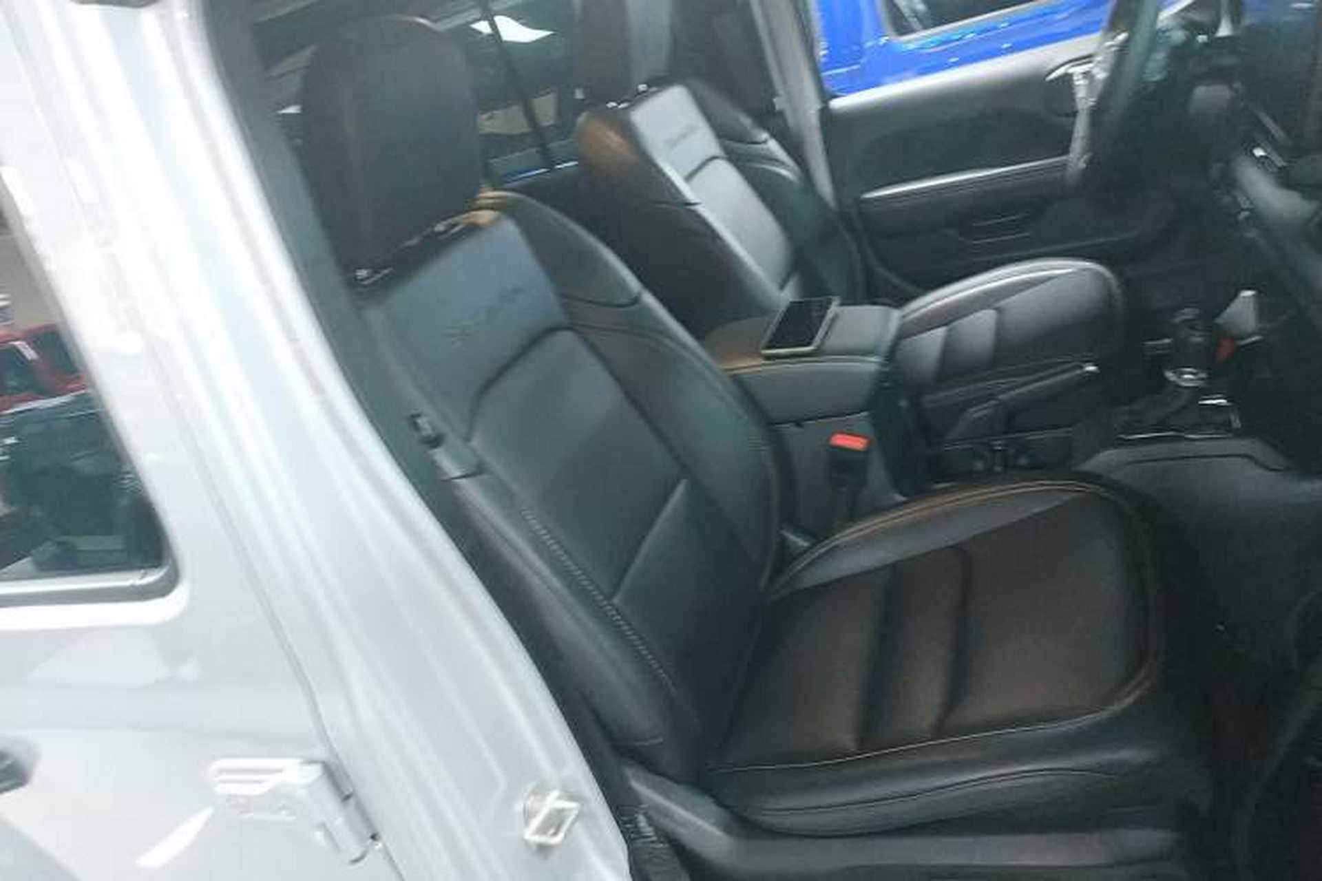 Used Jeep Wrangler 2024 2.0T Sahara Four-Door Edition Right Front Seat