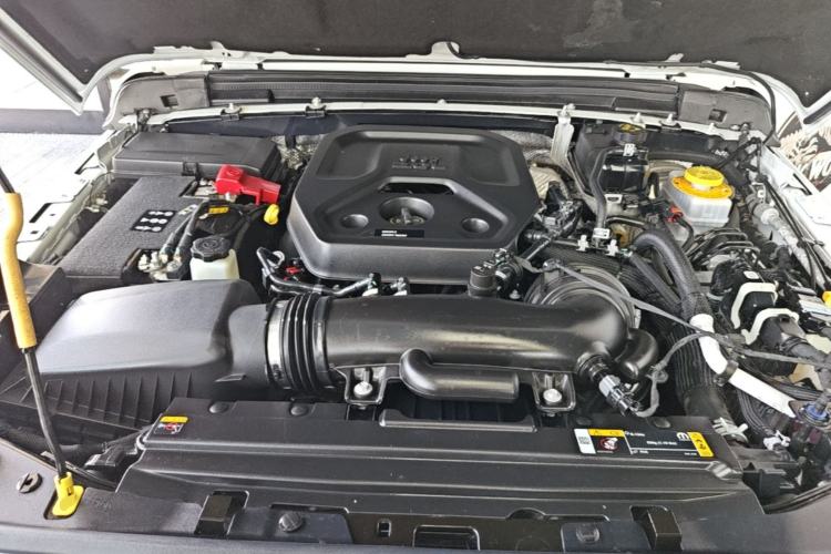 Used Jeep Wrangler 2024 2.0T Robin Hood Four-Door Edition Engine Bay
