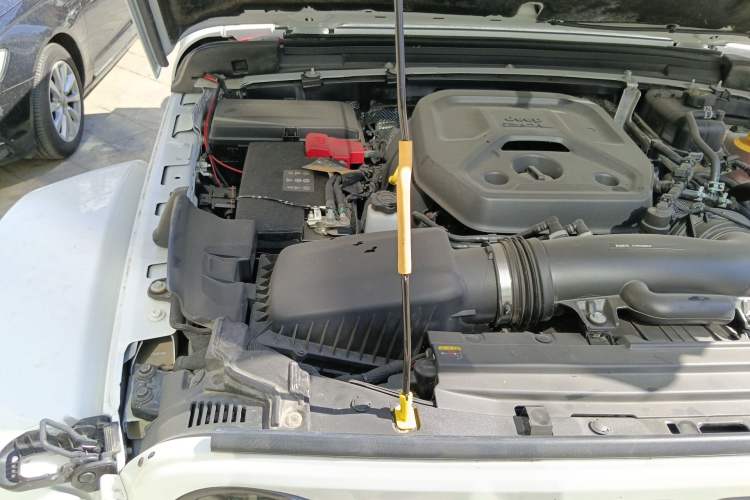 Used Jeep Wrangler 2024 2.0T Robin Hood Four-Door Edition Engine Bay Right