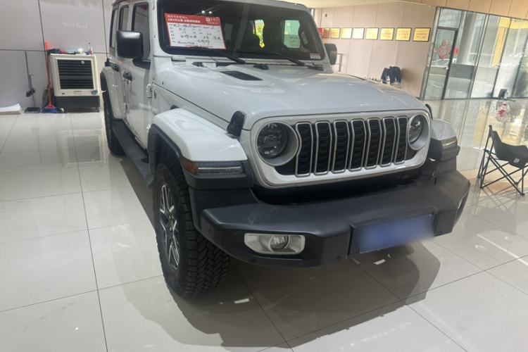 Used Jeep Wrangler 2024 2.0T Sahara Four-Door Edition Exterior 4