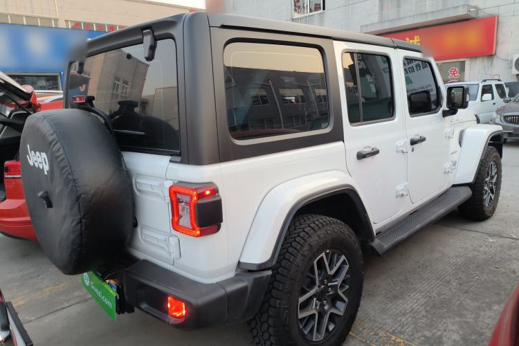 Used Jeep Wrangler 2024 2.0T Sahara Four-Door Edition Exterior 5