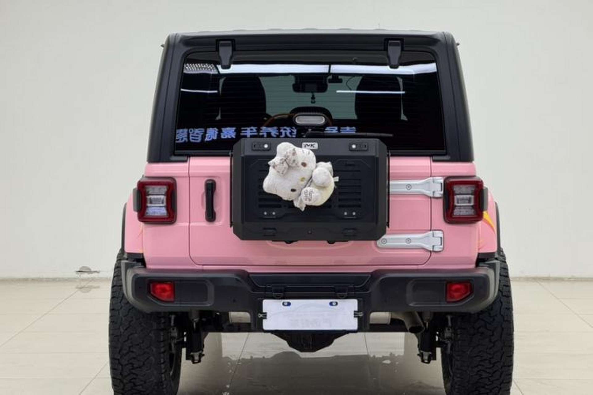 Used Jeep Wrangler 2024 2.0T Sahara Four-Door Edition Exterior 6