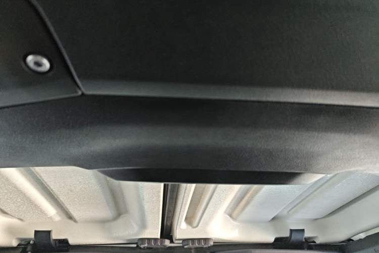 Used Jeep Wrangler 2024 2.0T Robin Hood Four-Door Edition Headliner