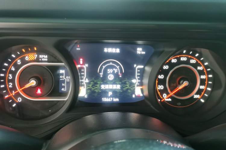 Used Jeep Wrangler 2024 2.0T Sahara Four-Door Edition Instrument Cluster
