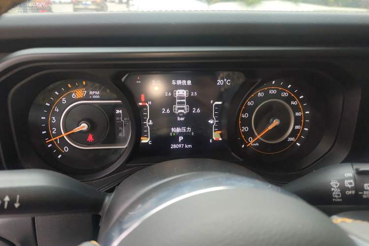 Used Jeep Wrangler 2024 2.0T Sahara Four-Door Edition Instrument Cluster