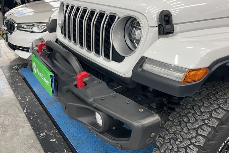 Used Jeep Wrangler 2024 2.0T Sahara Four-Door Edition Interior 9