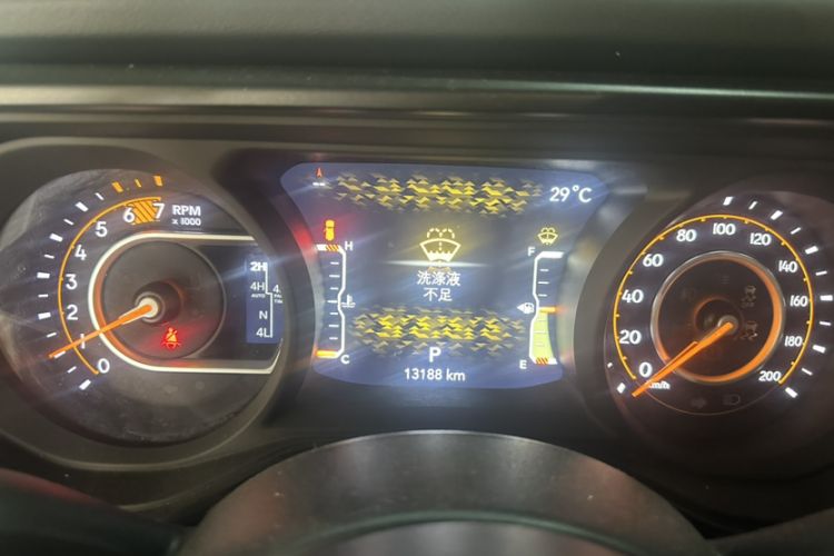 Used Jeep Wrangler 2024 2.0T Sahara Four-Door Edition Odometer Close Up