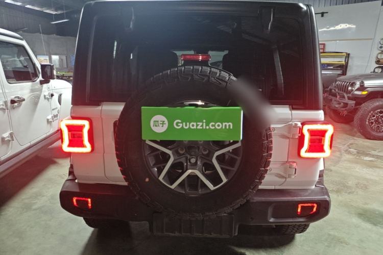 Used Jeep Wrangler 2024 2.0T Sahara Four-Door Edition Rear