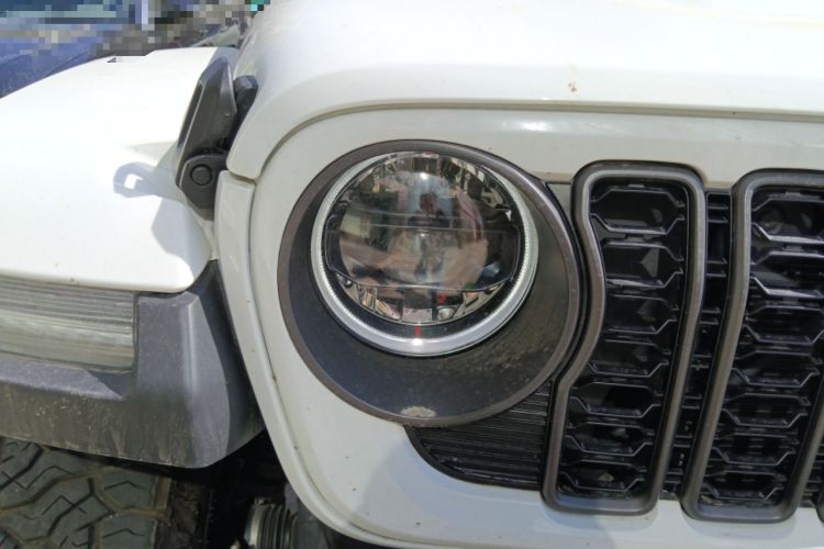 Used Jeep Wrangler 2024 2.0T Robin Hood Four-Door Edition Right Front Headlight