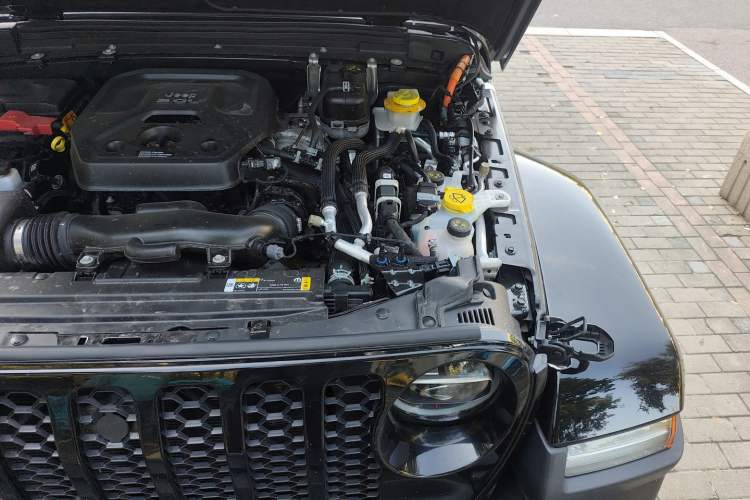 Used Jeep Wrangler New Energy 2021 Four-Door 2.0T 4xe Sahara Engine Bay Left