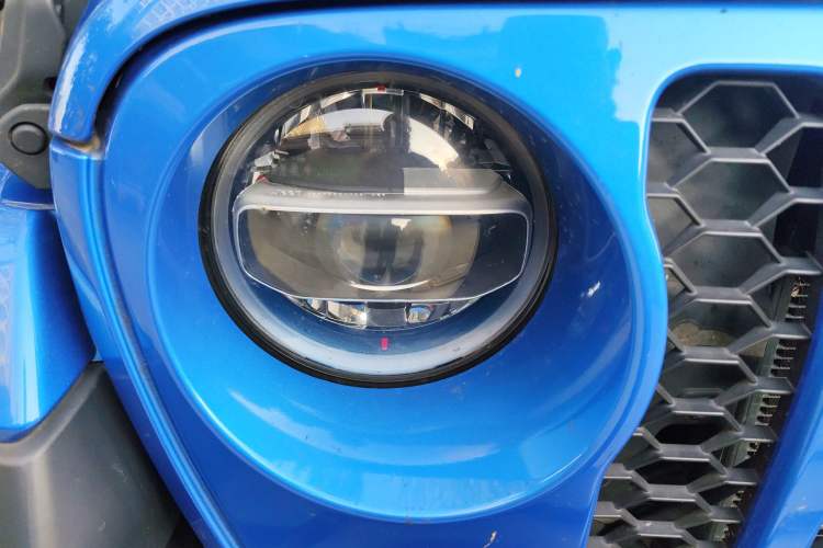 Used Jeep Wrangler New Energy 2021 Four-Door 2.0T 4xe Sahara First Edition Right Front Headlight