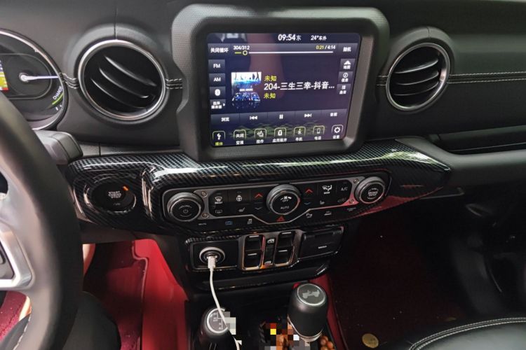 Used Jeep Wrangler New Energy 2021 Four-Door 2.0T 4xe Sahara Audio And AC Panel