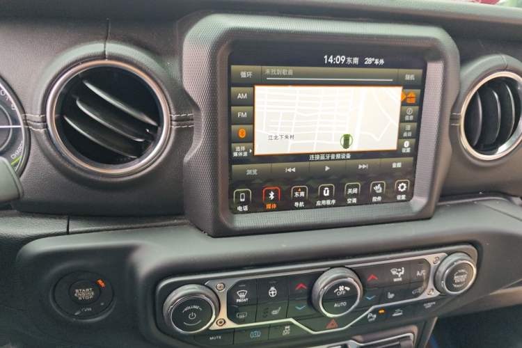 Used Jeep Wrangler New Energy 2021 Four-Door 2.0T 4xe Sahara First Edition Audio And AC Panel