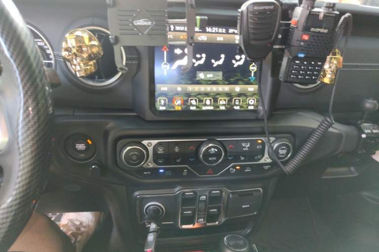 Used Jeep Wrangler New Energy 2021 Four-Door 2.0T 4xe Sahara Audio And AC Panel