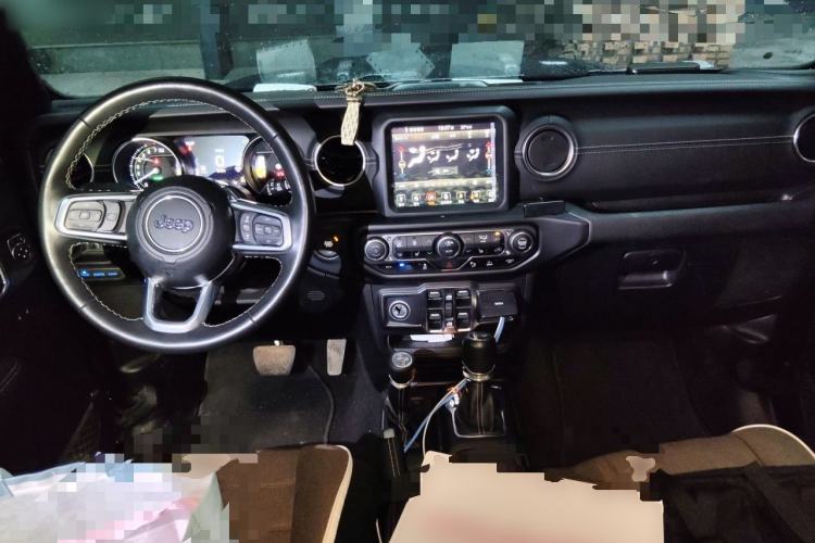 Used Jeep Wrangler New Energy 2021 Four-Door 2.0T 4xe Sahara Center Console