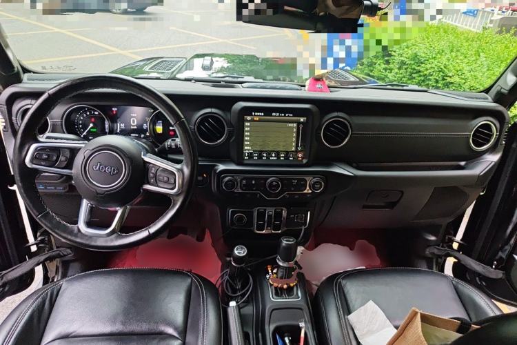 Used Jeep Wrangler New Energy 2021 Four-Door 2.0T 4xe Sahara First Edition Center Console