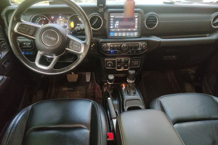 Used Jeep Wrangler New Energy 2021 Four-Door 2.0T 4xe Sahara Center Console