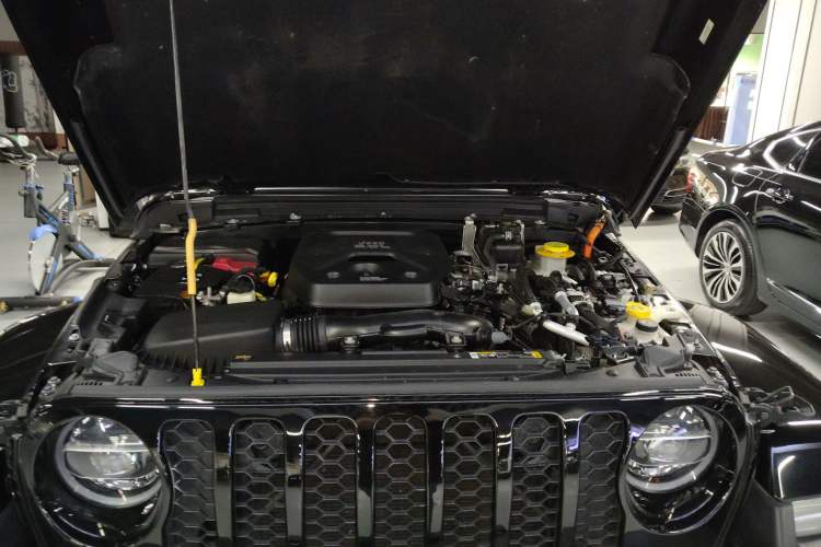 Used Jeep Wrangler New Energy 2021 Four-Door 2.0T 4xe Sahara Engine Bay