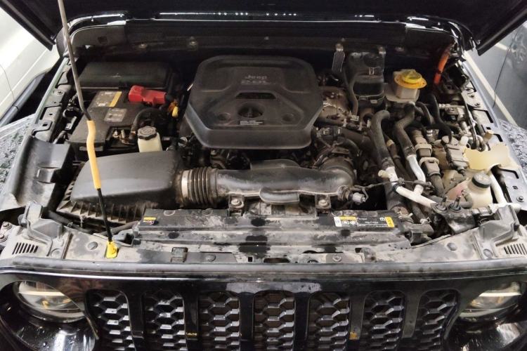 Used Jeep Wrangler New Energy 2021 Four-Door 2.0T 4xe Sahara Engine Bay