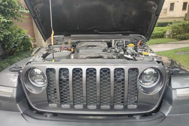 Used Jeep Wrangler New Energy 2021 Four-Door 2.0T 4xe Sahara Engine Bay