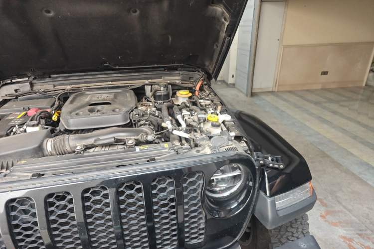 Used Jeep Wrangler New Energy 2021 Four-Door 2.0T 4xe Sahara Engine Bay Left