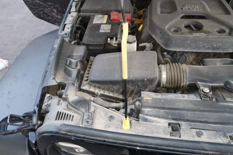 Used Jeep Wrangler New Energy 2021 Four-Door 2.0T 4xe Robin Hood Engine Bay Right