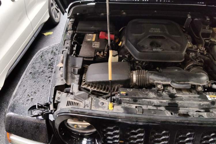 Used Jeep Wrangler New Energy 2021 Four-Door 2.0T 4xe Sahara Engine Bay Right