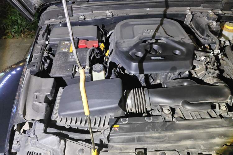Used Jeep Wrangler New Energy 2021 Four-Door 2.0T 4xe Sahara Engine Bay Right
