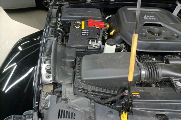 Used Jeep Wrangler New Energy 2021 Four-Door 2.0T 4xe Sahara Engine Bay Right