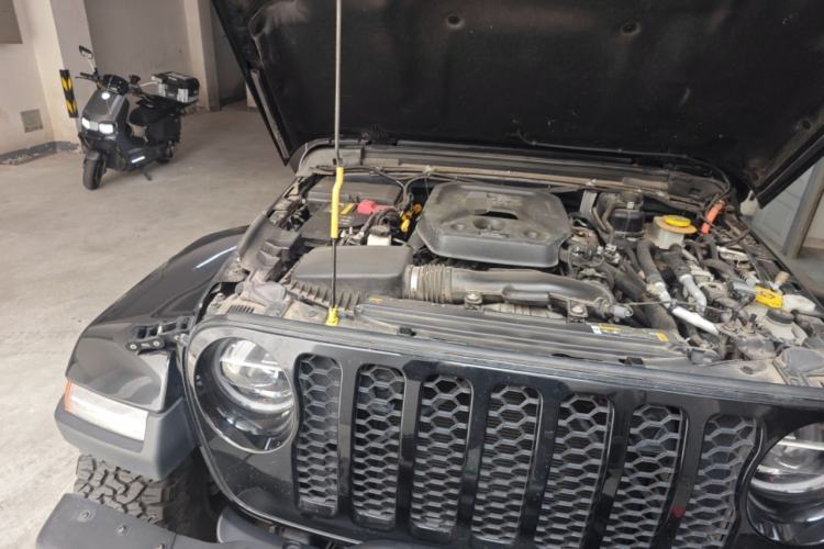 Used Jeep Wrangler New Energy 2021 Four-Door 2.0T 4xe Sahara Engine Bay Right