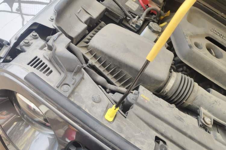 Used Jeep Wrangler New Energy 2021 Four-Door 2.0T 4xe Sahara Engine Bay Right