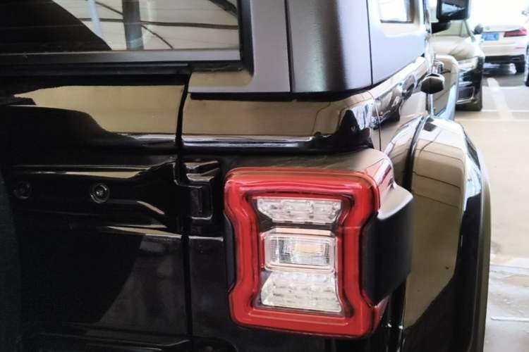 Used Jeep Wrangler New Energy 2021 Four-Door 2.0T 4xe Sahara Exterior 3