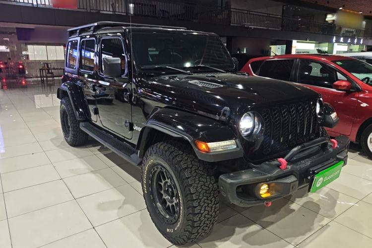 Used Jeep Wrangler New Energy 2021 Four-Door 2.0T 4xe Sahara Front Right 45 Deg