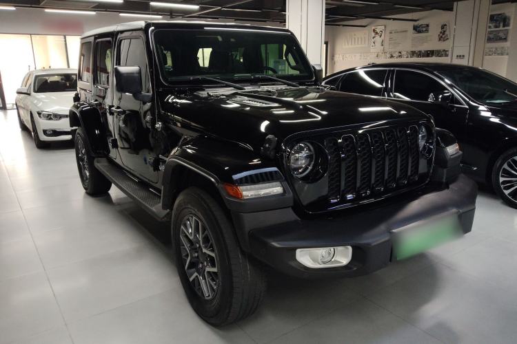 Used Jeep Wrangler New Energy 2021 Four-Door 2.0T 4xe Sahara Front Right 45 Deg