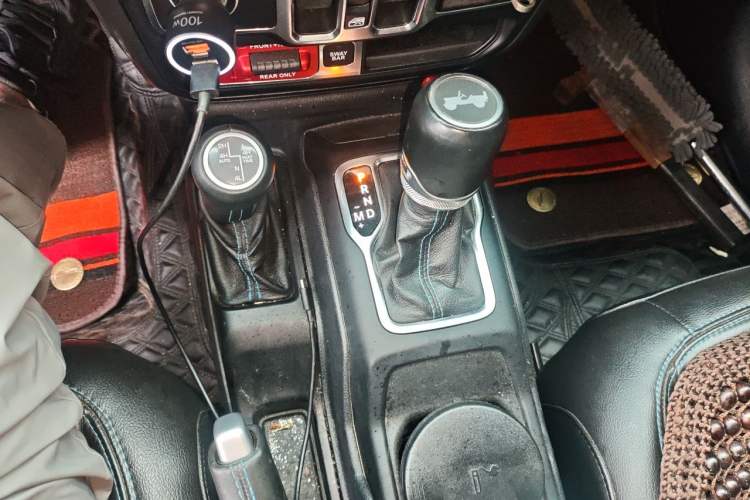 Used Jeep Wrangler New Energy 2021 Four-Door 2.0T 4xe Robin Hood Gear Lever