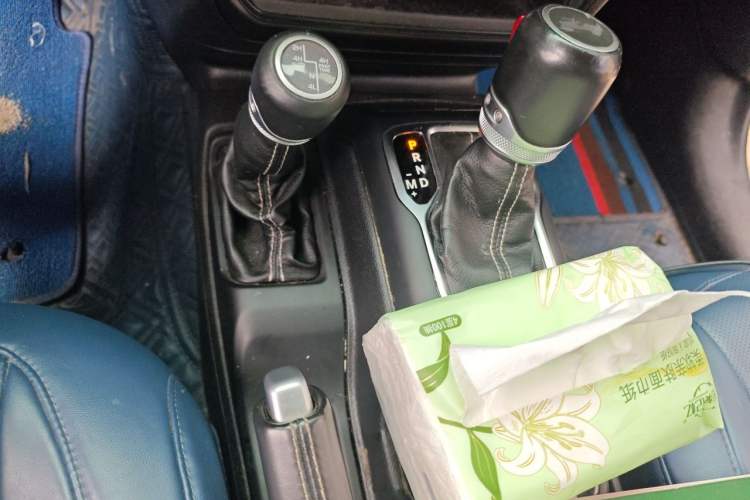 Used Jeep Wrangler New Energy 2021 Four-Door 2.0T 4xe Sahara First Edition Gear Lever
