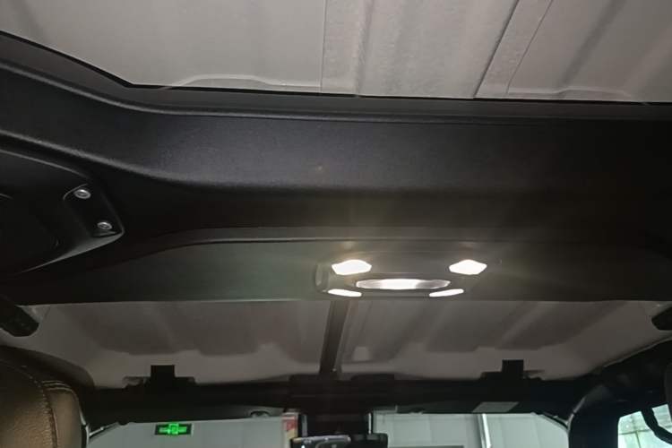 Used Jeep Wrangler New Energy 2021 Four-Door 2.0T 4xe Sahara Headliner