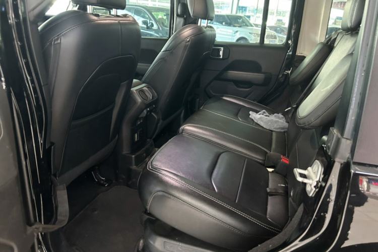 Used Jeep Wrangler New Energy 2021 Four-Door 2.0T 4xe Sahara First Edition Interior 4