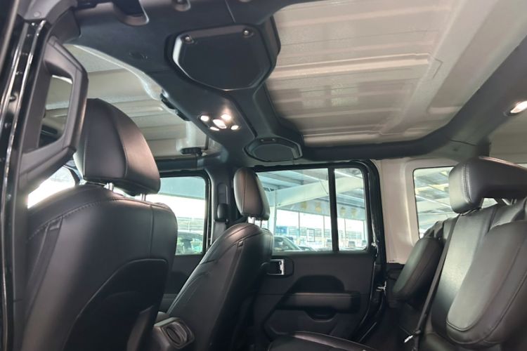 Used Jeep Wrangler New Energy 2021 Four-Door 2.0T 4xe Sahara First Edition Interior 6