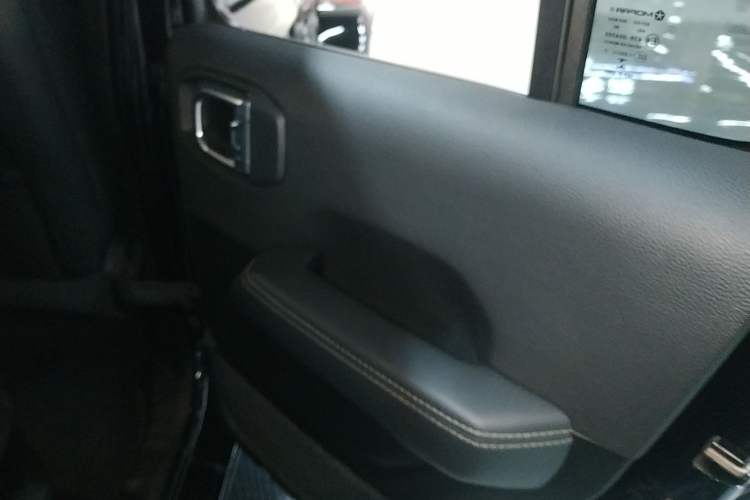 Used Jeep Wrangler New Energy 2021 Four-Door 2.0T 4xe Sahara Interior 6