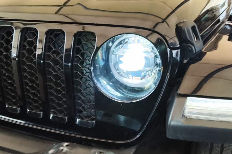 Used Jeep Wrangler New Energy 2021 Four-Door 2.0T 4xe Sahara Left Front Headlight