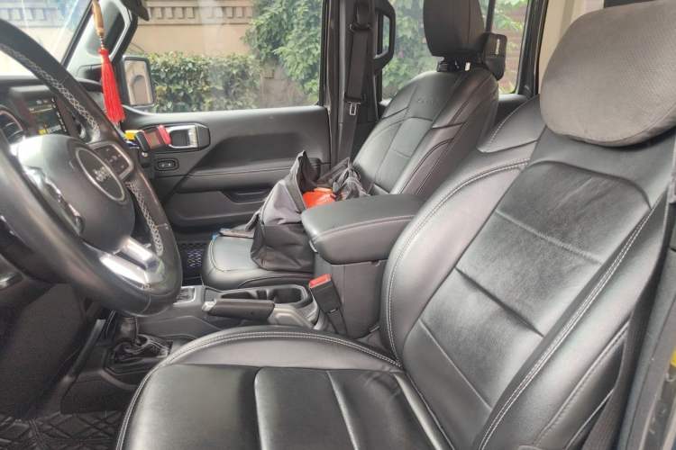 Used Jeep Wrangler New Energy 2021 Four-Door 2.0T 4xe Sahara Left Front Seat