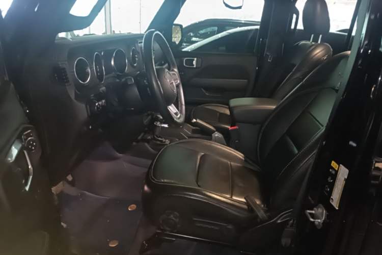 Used Jeep Wrangler New Energy 2021 Four-Door 2.0T 4xe Sahara Left Front Seat