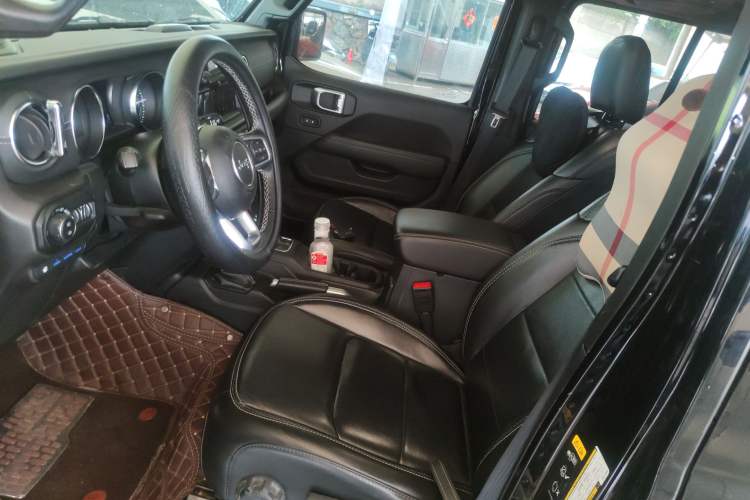 Used Jeep Wrangler New Energy 2021 Four-Door 2.0T 4xe Sahara Left Front Seat