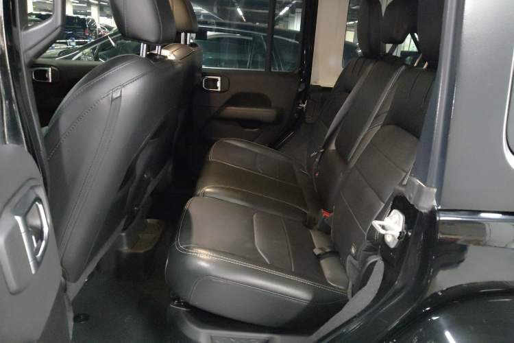 Used Jeep Wrangler New Energy 2021 Four-Door 2.0T 4xe Sahara Left Rear Seat
