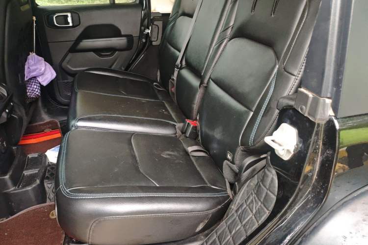 Used Jeep Wrangler New Energy 2021 Four-Door 2.0T 4xe Robin Hood Left Rear Seat