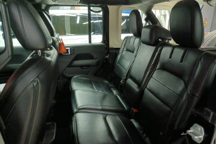 Used Jeep Wrangler New Energy 2021 Four-Door 2.0T 4xe Sahara Left Rear Seat